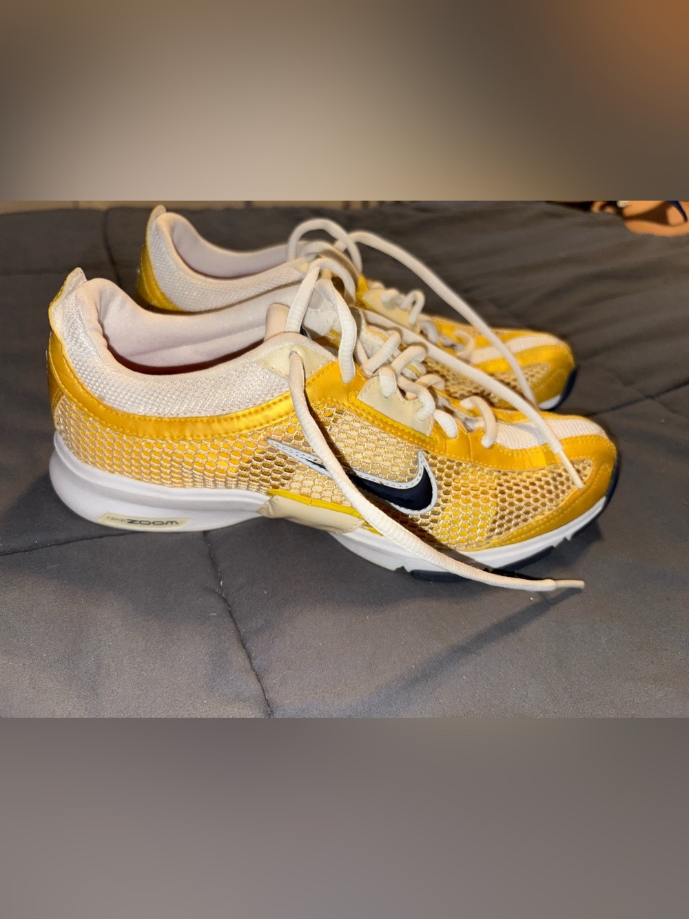 Women’s Nike Zoom Trainer Essential 2 in Yellow & white